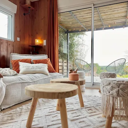 La Ady Futuroscope 2 A 6 Pers * 沙斯讷伊迪普瓦图